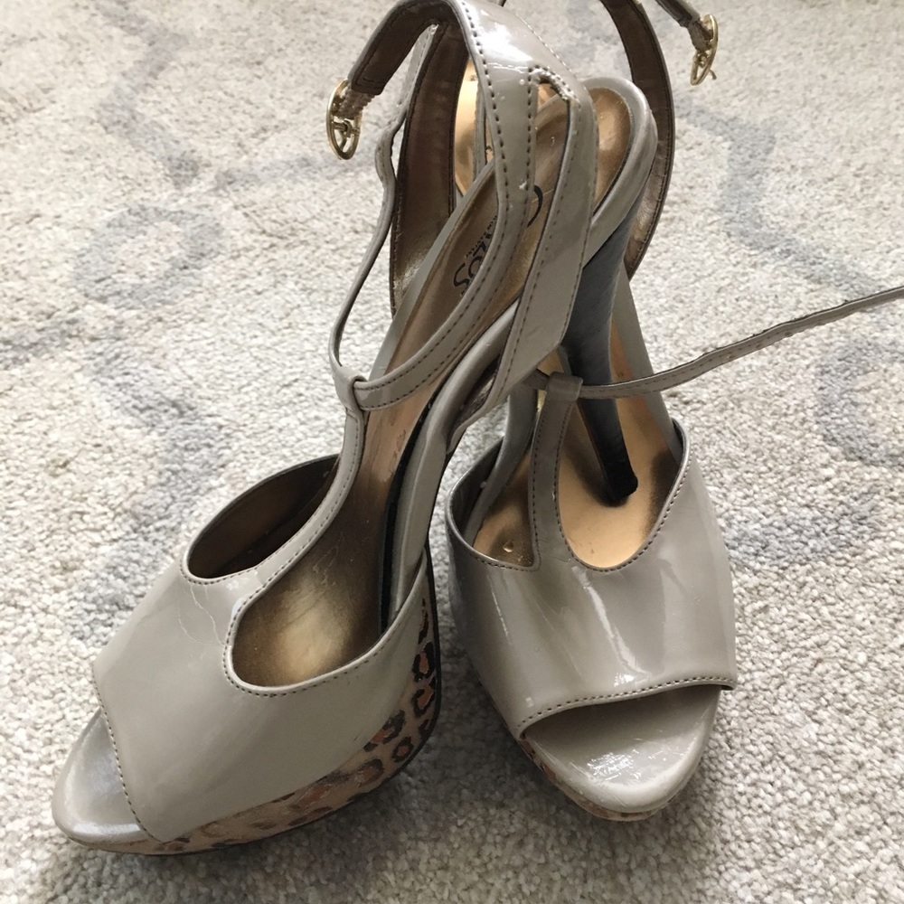 Carlos Santana heels *sardinia style*